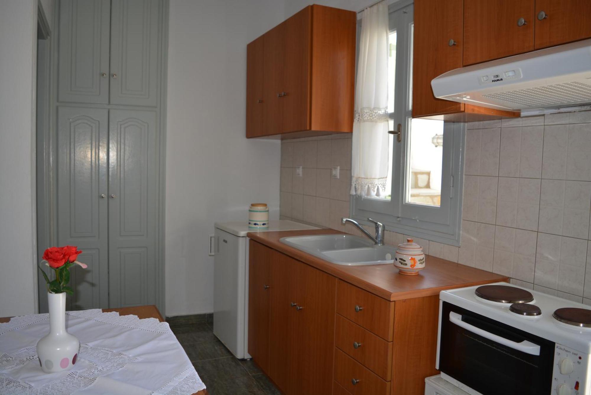 Klados Studios & Apartments Cherronisos  エクステリア 写真